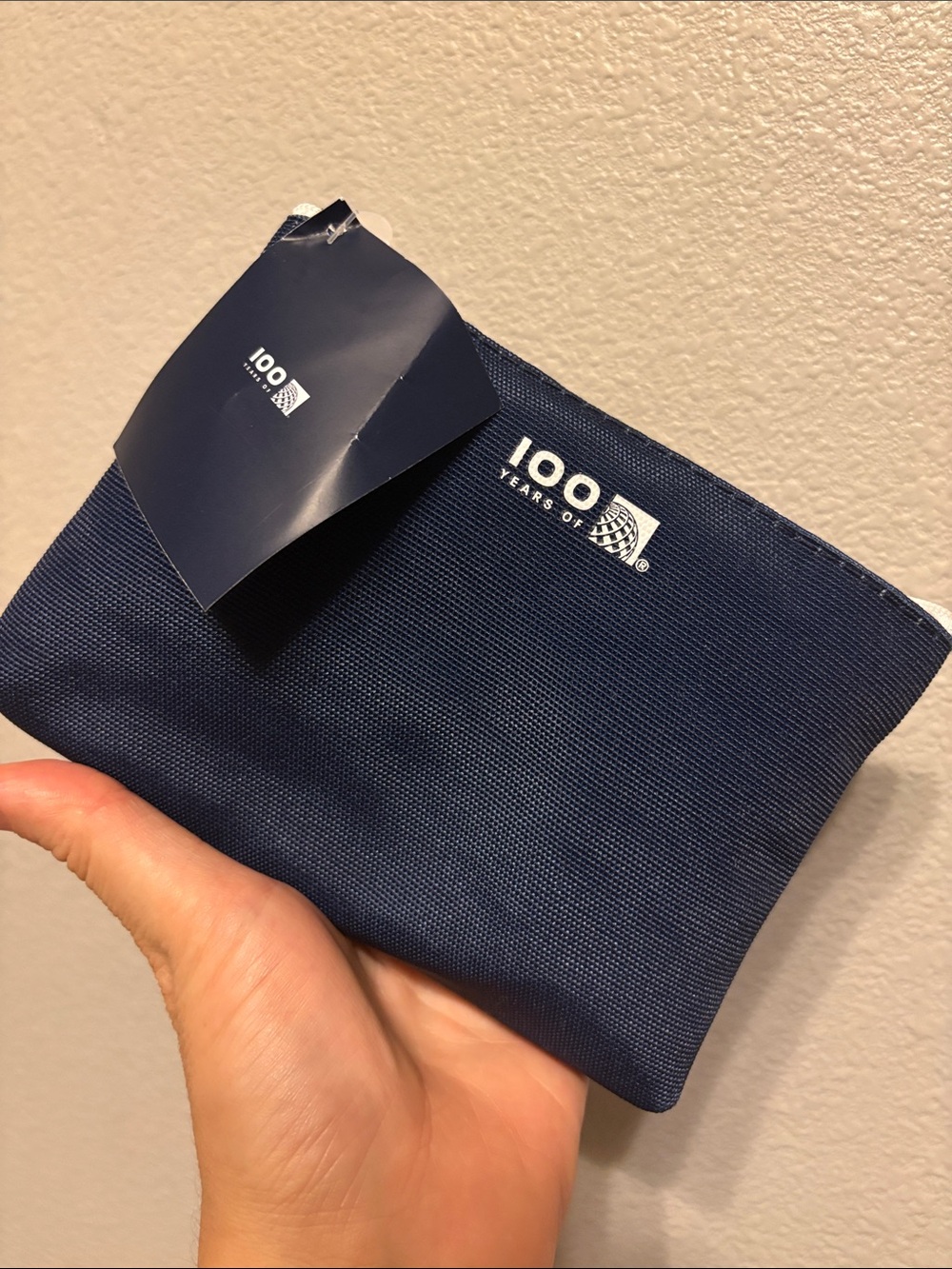 United 100 years Navy amanity kit